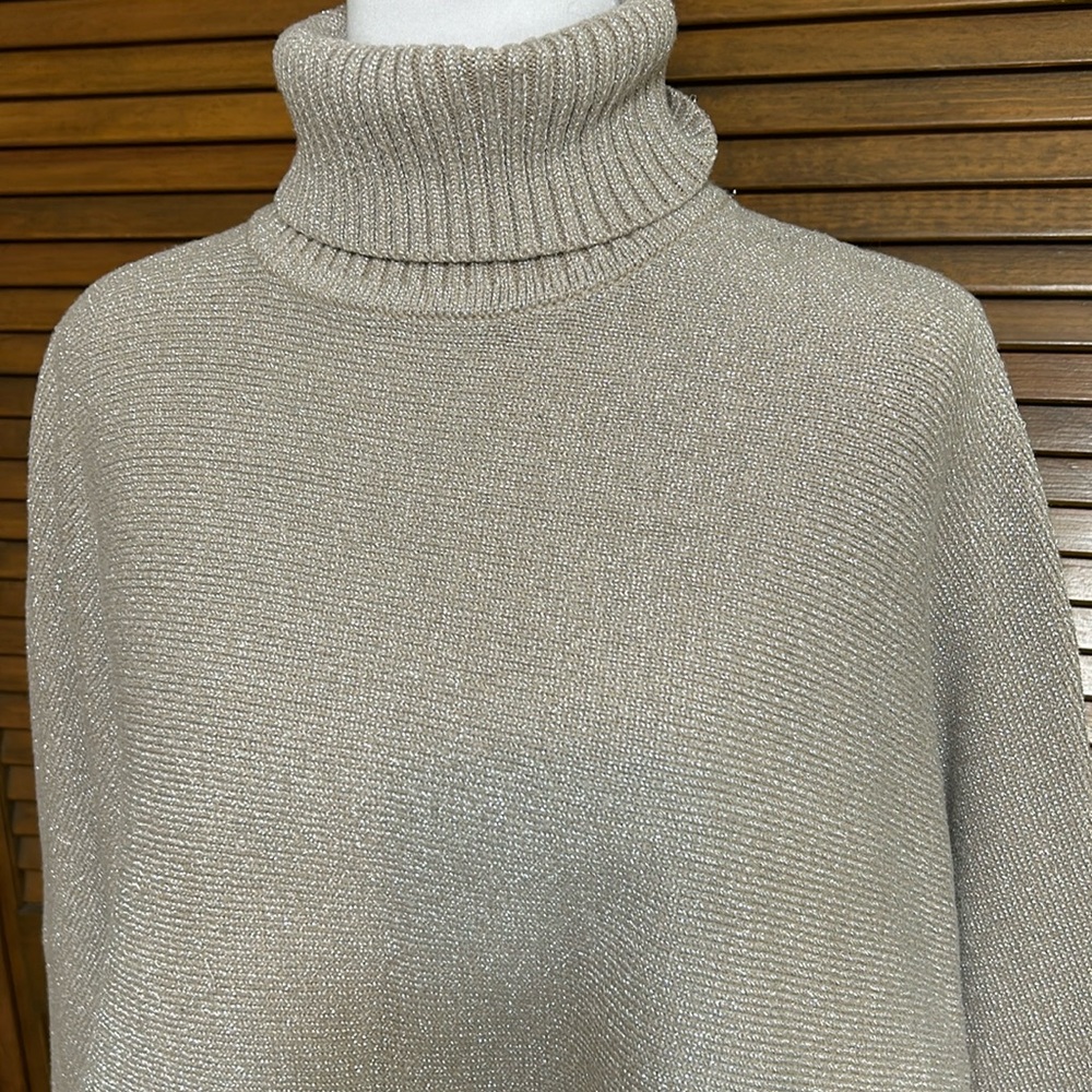 Philosophy Silver Metallic Glitter Dolman Sleeve T-Neck Sweater Size M - Picture 2 of 7